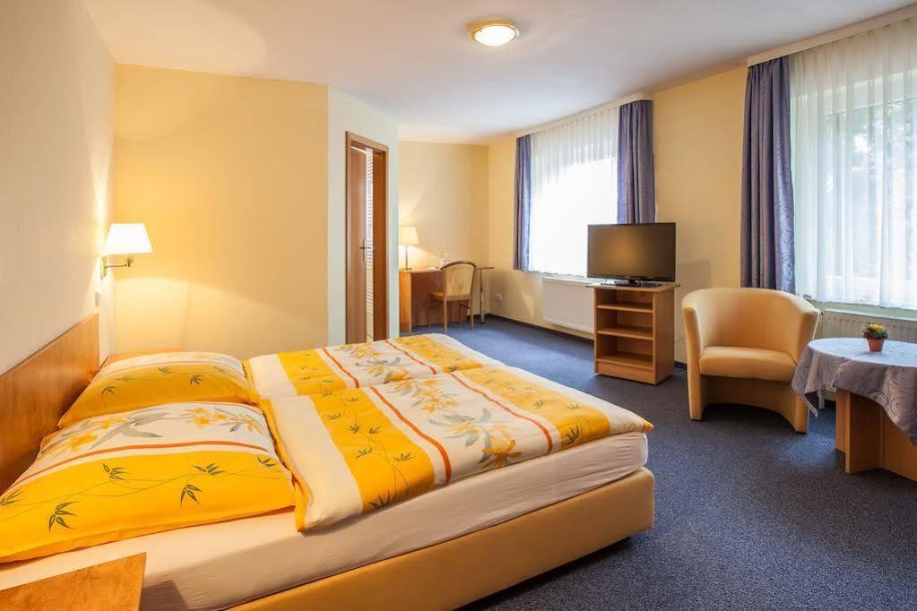 Hotel-Restaurant Zur Linde Altenmedingen المظهر الخارجي الصورة